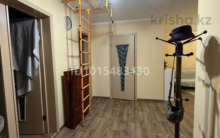 3-комнатная квартира · 110 м² · 9/9 этаж, мкр Жетысу-2 80 за 79 млн ₸ в Алматы, Ауэзовский р-н — фото 2