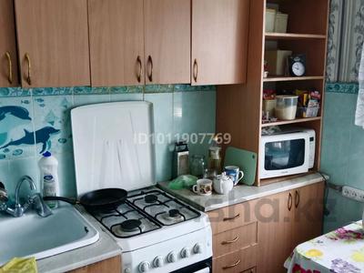 4-бөлмелі пәтер · 65 м² · 3/5 қабат, Просп. Бауыржана Момышулы 39, бағасы: 15 млн ₸ в Темиртау