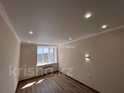 2-комнатная квартира · 75 м² · 8/10 этаж, мкр Юго-Восток, Камали Дүйсембекова 53/8 за 36.5 млн 〒 в Караганде, Казыбек би р-н