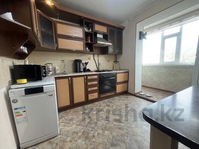 2-комнатная квартира · 57 м² · 3/5 этаж, мкр 8, Гришина 70 корпус3 за 16.5 млн 〒 в Актобе