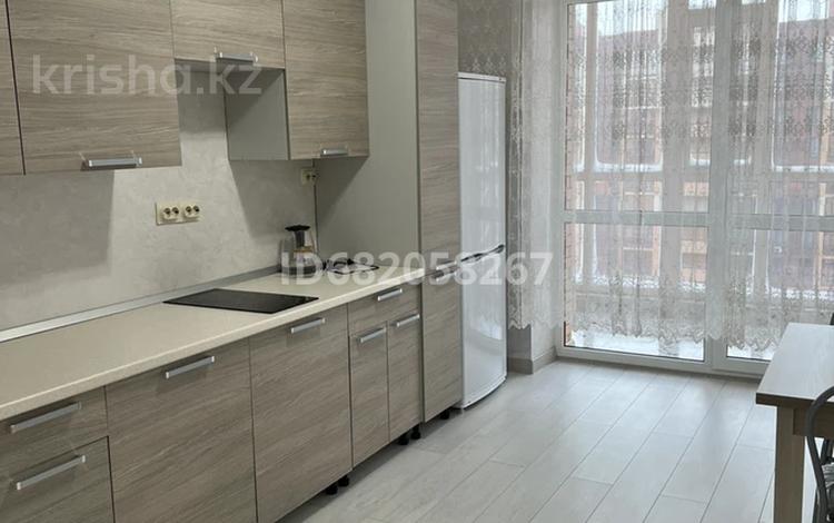 1-комнатная квартира · 40 м², Чингиз Айтматов 50 за 15 000 ₸ в Астане, Есильский р-н — фото 2