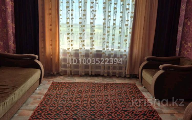 2-бөлмелі пәтер · 54 м² · 5/5 қабат, 2 микрорайон 21 — Возле спортзала и мечети, бағасы: 4 млн ₸ в Шульбинске — фото 2