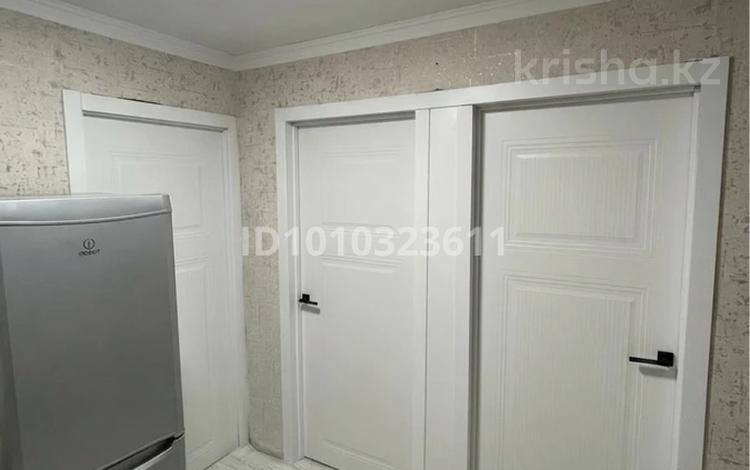 3-бөлмелі пәтер · 63 м² · 5/5 қабат, мкр Юго-Восток, Муканова 6/2, бағасы: 23 млн ₸ в Караганде, Казыбек би р-н — фото 2