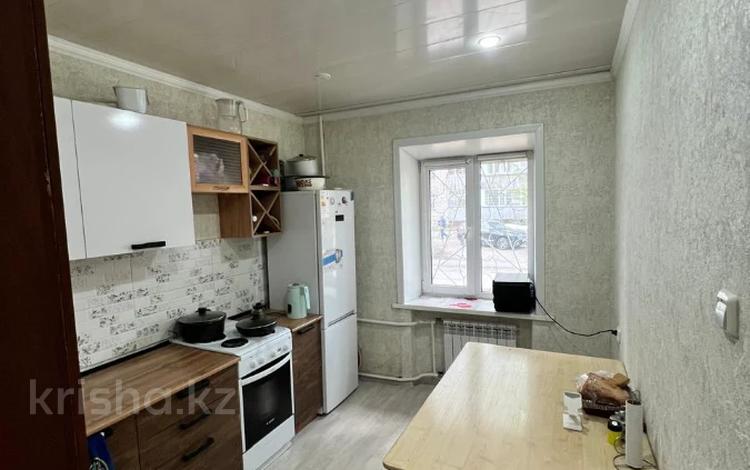 2-бөлмелі пәтер · 49.8 м² · 1/3 қабат, Бакинская 8, бағасы: 25 млн ₸ в Павлодаре — фото 2