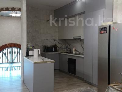 3-комнатная квартира · 143.7 м² · 10/10 этаж, Навои за 72.5 млн ₸ в Алматы, Ауэзовский р-н