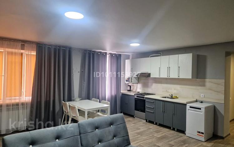 2-комнатная квартира · 60 м² · 9/9 этаж, 70-й квартал 15 — Ортопедия за 10 000 〒 в Темиртау — фото 2
