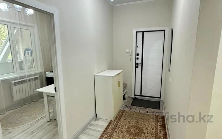 2-комнатная квартира · 60 м² · 2/9 этаж, мкр Аксай-4 61 за 270 000 ₸ в Алматы, Ауэзовский р-н — фото 3