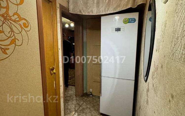 2-комнатная квартира · 45 м² · 4/5 этаж, Пришахтинск, 21й микрорайон за 110 000 ₸ в Караганде, Алихана Бокейханова р-н — фото 2