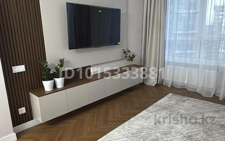 3-комнатная квартира · 64 м² · 17/22 этаж, Мангилик Ел 61 за 700 000 ₸ в Астане, Есильский р-н — фото 2
