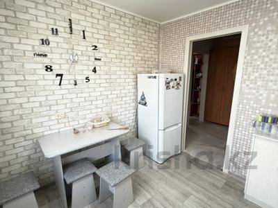 2-бөлмелі пәтер · 52 м² · 8/9 қабат, Володарского, бағасы: 160 000 ₸ в Петропавловске