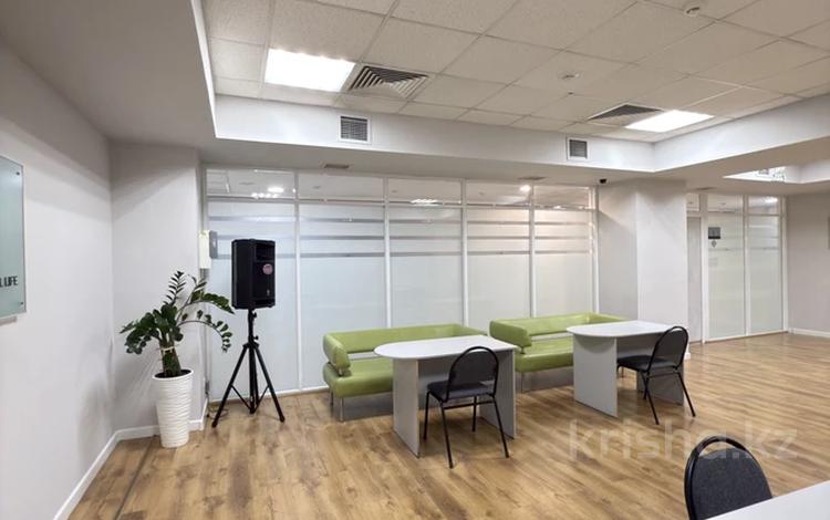 Офисы, магазины и бутики, склады, салоны красоты, медцентры и аптеки, образование, конференц-залы, кабинеты и рабочие места · 140 м² за 1.2 млн 〒 в Алматы, Алмалинский р-н — фото 6