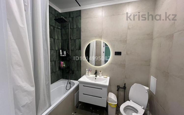 2-комнатная квартира · 65 м² · 21/21 этаж, Ракымжан Кошкарбаев 36 за 350 000 ₸ в Астане, Сарайшык р-н — фото 2