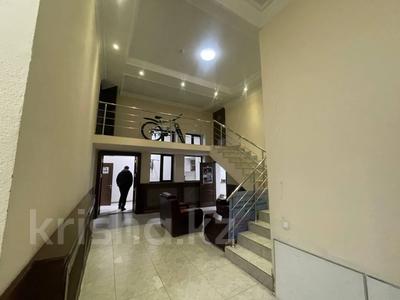 Свободное назначение, офисы, магазины и бутики, склады, общепит, салоны красоты, бани, гостиницы и зоны отдыха, медцентры и аптеки, образование, развлечения · 606 м² за 290 млн ₸ в Астане, Есильский р-н