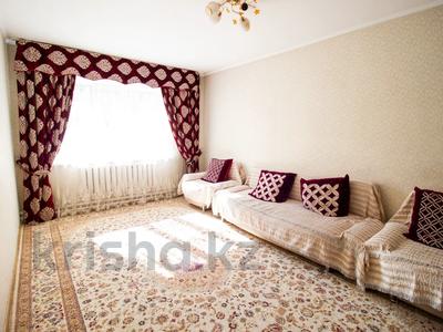 3-комнатная квартира, 76 м², 1/2 этаж помесячно, Кивилева за 100 000 〒 в Талдыкоргане