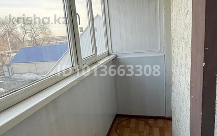 4-бөлмелі пәтер · 180 м² · 2/4 қабат, Абулхайыр хан 7а — Район депо, бағасы: 250 000 ₸ в Уральске — фото 2