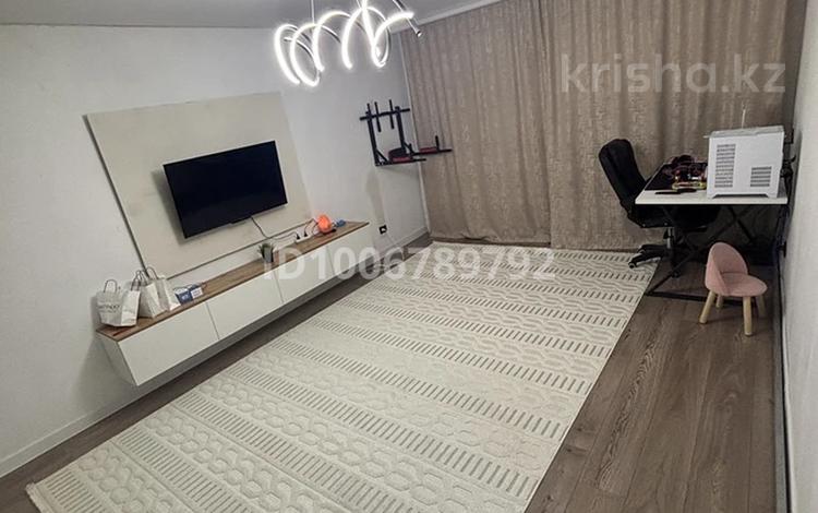 1-бөлмелі пәтер · 40 м² · 5/5 қабат, мкр Кунаева 63 — Абулхаир хана и Казыбек би, бағасы: 17.7 млн ₸ в Уральске — фото 2