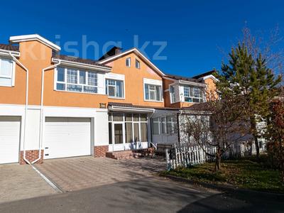 Часть дома · 5 комнат · 222 м² · 3.8 сот., Улы дала 72 за 169.9 млн 〒 в Астане, Есильский р-н