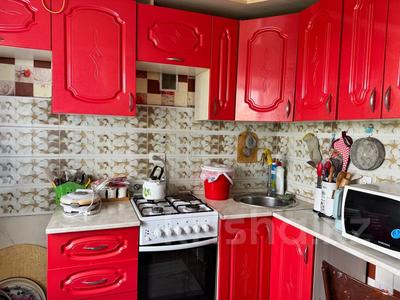 Продажа квартир в Карагандинской обл.: 3-комнатная квартира · 57 м² · 5/5 этаж, Республики 103 за 8.5 млн 〒 3-комнатная квартира · 57 м² · 5/5 этаж, Республики 103 за 8.5 млн 〒 в Темиртау