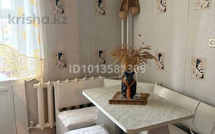 3-комнатная квартира · 70 м² · 3/4 этаж, Островского 114 за 16 млн ₸ в Петропавловске — фото 2