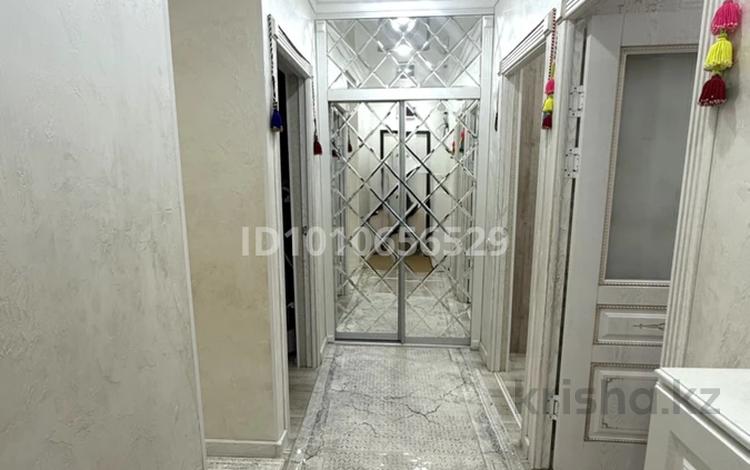 3-бөлмелі пәтер · 70 м² · 3/5 қабат, 13-й мкр, 13-ш/а. 3А, бағасы: 22 млн ₸ в Актау — фото 2