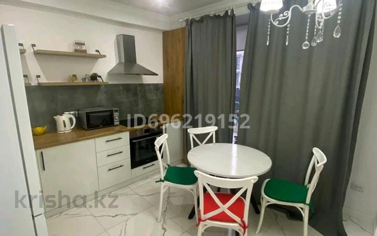 2-комнатная квартира · 54 м² · 5/6 этаж, мкр Шугыла, Жунисова 2/13 к29 за 18 000 〒 в Алматы, Наурызбайский р-н — фото 2