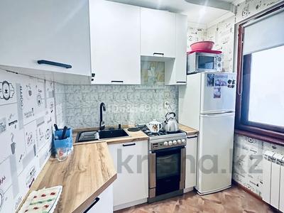 2-комнатная квартира, 45 м², 5/5 этаж, Ларина — сарыарка 2 за 12 млн 〒 в Уральске