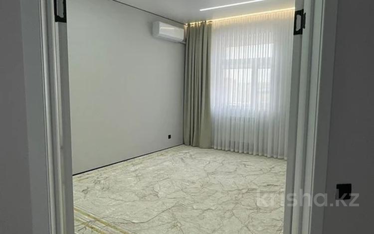 2-бөлмелі пәтер · 72 м² · 3/7 қабат, 29а мкр, 29а мкр - 88 88, бағасы: 21 млн ₸ в Актау — фото 16