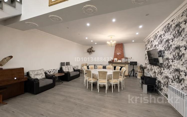 Жеке үй · 9 бөлме · 450 м² · 20 жүзд., Молдагуловой 44, бағасы: 80 млн ₸ в Уштобе — фото 45