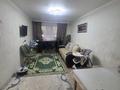 2-комнатная квартира · 44 м² · 1/5 этаж, Майкудук, Майкудук, 14й микрорайон 22 — перекресток ул.Бирюзова и 50 лет Казах за 10 млн ₸ в Караганде, Алихана Бокейханова р-н