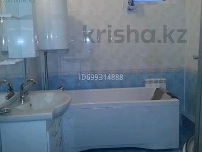 2-бөлмелі пәтер · 90 м² · 7/17 қабат, мкр Мунайшы, Кайыргали Смагулов 56A, бағасы: 240 000 〒 в Атырау