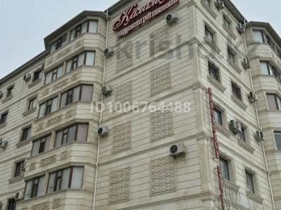 Свободное назначение, офисы, магазины и бутики, склады, общепит, салоны красоты, медцентры и аптеки, образование, развлечения · 240 м² за 38 млн 〒 в Актау, 32Б мкр