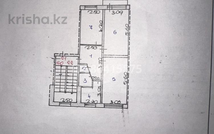 3-комнатная квартира, 61.9 м², 3/5 этаж, мкр Юго-Восток, 28й микрорайон 34 за 20.5 млн 〒 в Караганде, Казыбек би р-н — фото 2
