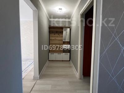 2-комнатная квартира · 60 м² · 2/5 этаж, Авангард 4 3А — Грация студия красоты,Колледж, Стоматология за 220 000 〒 в Атырау, мкр Авангард-4