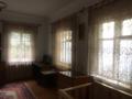 Отдельный дом • 6 комнат • 180 м² • 7 сот., мкр Самал за 250 млн 〒 в Алматы, Медеуский р-н