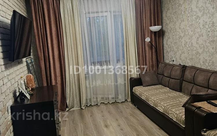 3-комнатная квартира · 59 м² · 2/5 этаж, 35-ый квартал — Онкологический диспансер за 25 млн 〒 в Семее — фото 2