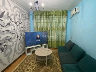2-комнатная квартира · 52 м² · 2/4 этаж, Максимова — Рядом сатурн за 10 000 ₸ в Байконуре