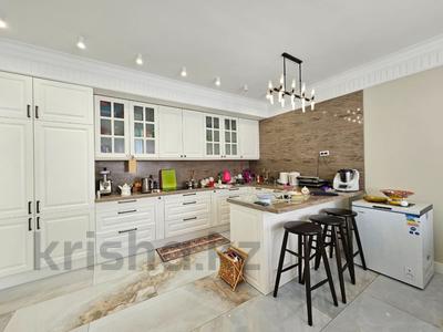 Продажа квартир в Алматы: 4-комнатная квартира · 186 м² · 9/9 этаж, Богенбай батыра 81 — Зенкова за 175 млн 〒 4-комнатная квартира · 186 м² · 9/9 этаж, Богенбай батыра 81 — Зенкова за 175 млн 〒 в Алматы, Медеуский р-н