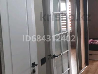 Продажа квартир в Мангистауской обл.: 1-комнатная квартира · 49 м² · 5/5 этаж, 15-й мкр 50 за 15 млн 〒 1-комнатная квартира · 49 м² · 5/5 этаж, 15-й мкр 50 за 15 млн 〒 в Актау