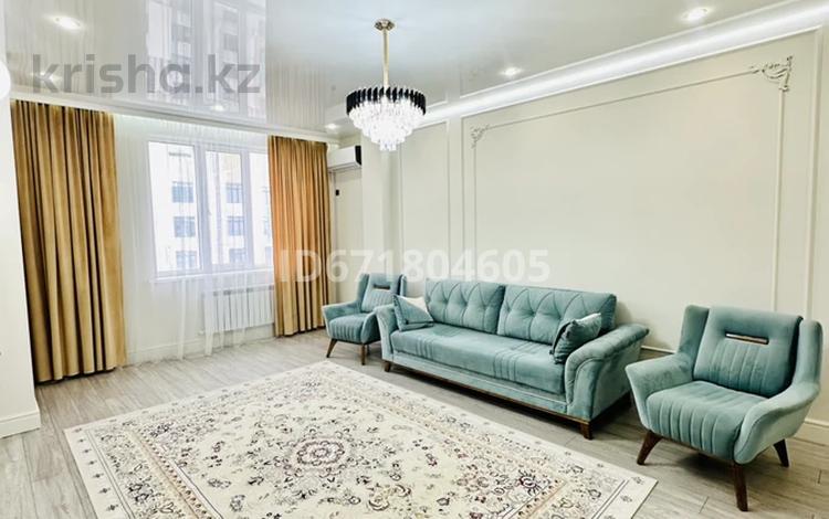 2-комнатная квартира · 76 м² · 8/9 этаж, мкр Нурсая, Абулхайыр хана 74/1 за 350 000 〒 в Атырау — фото 63