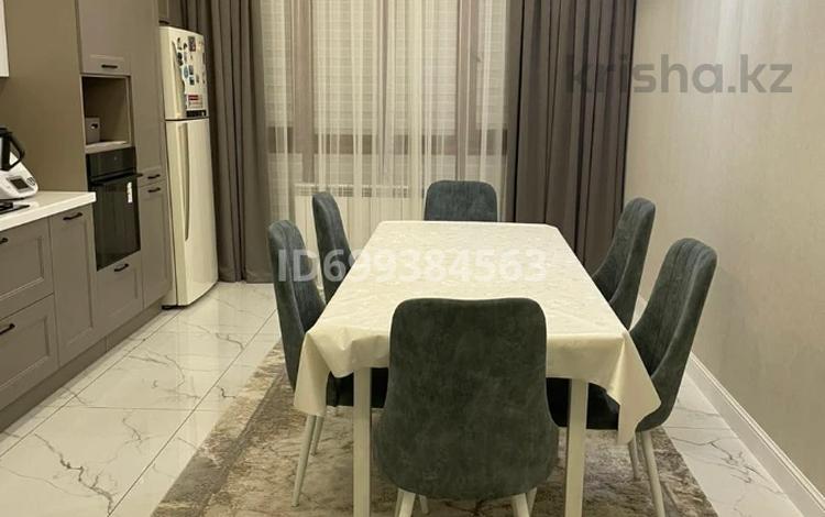 5-бөлмелі пәтер · 220 м² · 2/11 қабат, 17-й мкр 18/2, бағасы: 115 млн ₸ в Актау — фото 2
