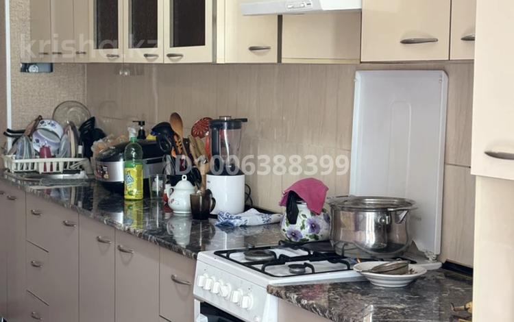 2-бөлмелі пәтер · 75 м² · 3/5 қабат, Арай-2 16, бағасы: 22 млн ₸ в Таразе — фото 2