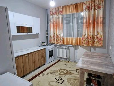 1-комнатная квартира · 45 м² · 1/7 этаж, 8 мкр 9 — 29 школа за 8 000 ₸ в Талдыкоргане, мкр Бирлик