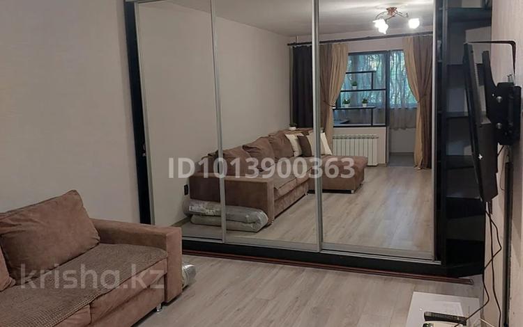 1-комнатная квартира · 32 м² · 1/5 этаж, мкр №10 — Алтынсарина-Шаляпина за 230 000 ₸ в Алматы, Ауэзовский р-н — фото 2