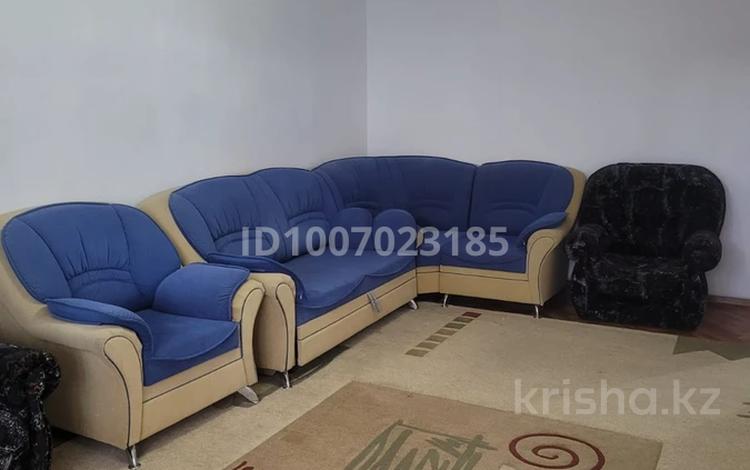 1-комнатная квартира · 68 м² · 3/5 этаж, Есет батыра 108б — Октябрьский бульвар, остановка электрон, молодежка за 120 000 ₸ в Актобе — фото 2