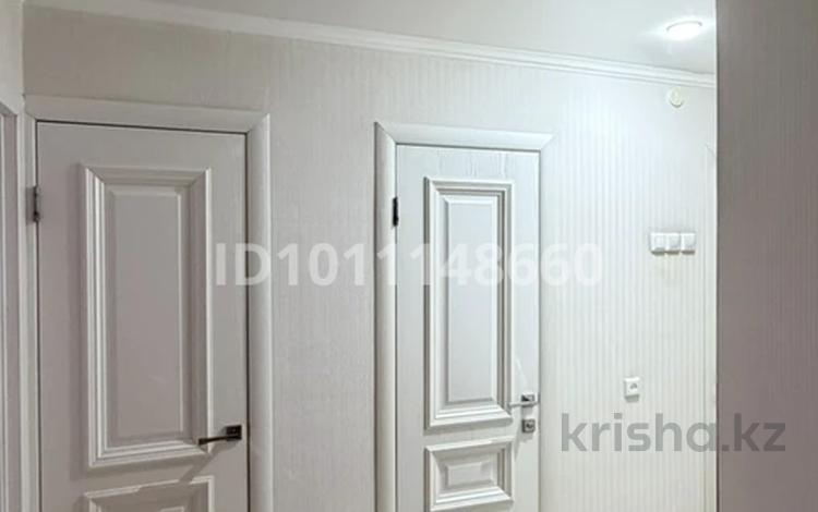 3-бөлмелі пәтер · 61.8 м² · 5/5 қабат, Жаңа қала ш/а., Ермекова 83, бағасы: 26 млн ₸ в Караганде, Казыбек би р-н — фото 11