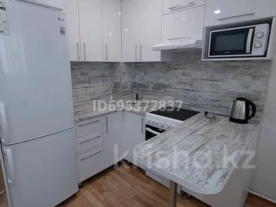 Пәтерлер в Павлодарской обл.: 1-бөлмелі пәтер · 40 м² · 8/9 қабат · ай сайын, Академика Сатпаева 348 — Перекресток Сатпаева Теплова, бағасы: 140 000 〒 1-бөлмелі пәтер · 40 м² · 8/9 қабат · ай сайын, Академика Сатпаева 348 — Перекресток Сатпаева Теплова, бағасы: 140 000 〒 в Павлодаре