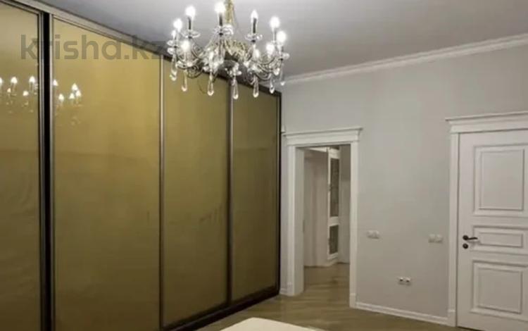 4-бөлмелі пәтер · 185 м² · 1/5 қабат, Омарова 35/1, бағасы: 900 000 ₸ в Алматы, Медеуский р-н — фото 2