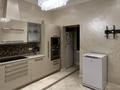 4-бөлмелі пәтер · 185 м² · 1/5 қабат, Омарова 35/1, бағасы: 900 000 ₸ в Алматы, Медеуский р-н — фото 27