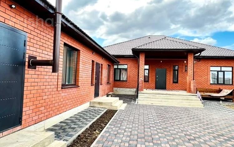 Отдельный дом · 4 комнаты · 180 м² · 8 сот., Домбыра 100 за 53 млн ₸ в Актобе — фото 2