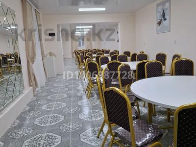 Дом · 4 комнаты · 300 м², Текей батыр 84 — Магнум за 50 000 〒 в 